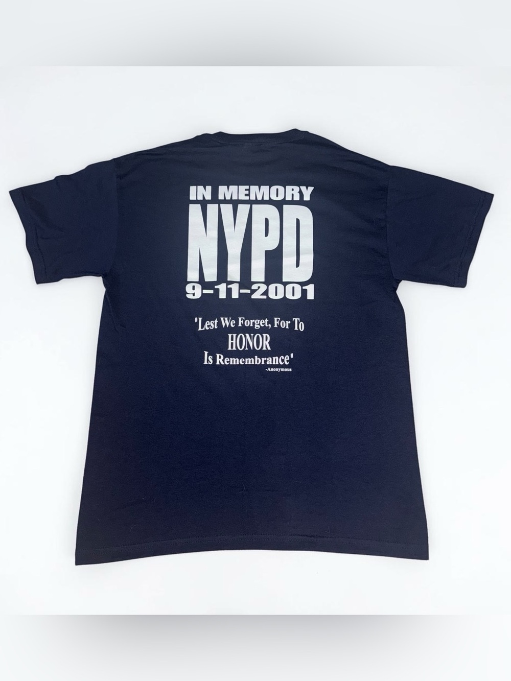 NWOT Gildan 9-11 NYPD SEPTEMBER 11, 2001 American Quilt Memorial Size Medium